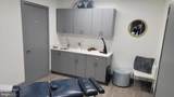 320 Middletown Boulevard - Photo 9
