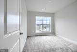 100 Saint Ives Place - Photo 15