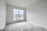 100 Saint Ives Place - Photo 16
