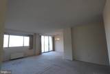 2059 Huntington Avenue - Photo 19