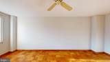 10201 Grosvenor Place - Photo 33