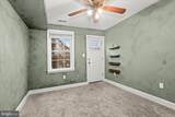 910 Decker Avenue - Photo 30