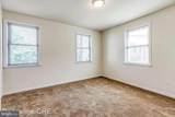 2400 Thompson Street - Photo 9