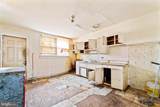 2526 Bank Street - Photo 11