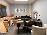 410 Walnut Street - Photo 7