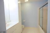 913 Hillside Lake Terrace - Photo 15