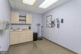 8 Quakerbridge Plaza - Photo 15