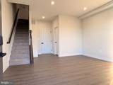 736 Watts Street - Photo 3
