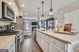 16601 Breezeway Alley - Photo 8