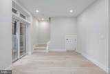 722 Kenyon Street - Photo 17