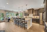 5401 Red Oak Drive - Photo 9
