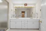 10 Lee Street - Photo 18