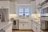 1032 Presidents Drive - Photo 3