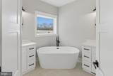 200 Mistletoe Lane - Photo 17