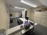 1000 York Road - Photo 10