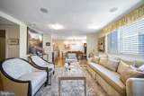 1919 Chestnut Street - Photo 12