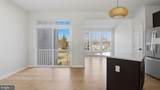 1404 Pangbourne Way - Photo 6