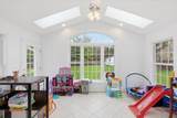 8537 Anderegg Place - Photo 16