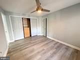 921 Hillside Lake Terrace - Photo 11