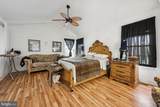 22 Greenbrier - Photo 17