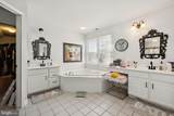 22 Greenbrier - Photo 19