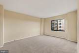 203 Yoakum Parkway - Photo 24
