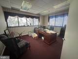 560 Riverside Drive - Photo 15