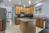 9533 Barbaras Way - Photo 10