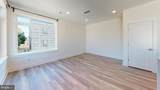 812 16TH Street - Photo 2