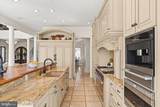 740 Hampton Court - Photo 9
