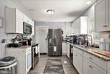 411 Walnut Street - Photo 12