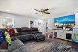 411 Walnut Street - Photo 5