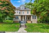 2218 Roslyn Avenue - Photo 1