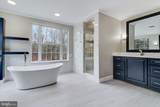 7910 Dartmoor Place - Photo 18
