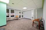 7917 Wise Avenue - Photo 15