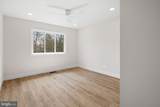 323 Winding Way - Photo 14