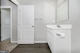 99 Charlotte Street - Photo 32