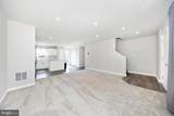 99 Charlotte Street - Photo 4