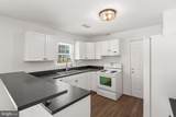 11806 Camelot Way - Photo 11