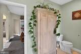 10 Pine Street - Photo 14