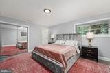 1001 Woods Place - Photo 15