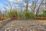 1001 Woods Place - Photo 38