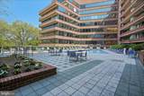 2555 Pennsylvania Avenue - Photo 31