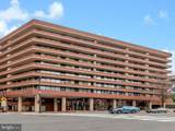 2555 Pennsylvania Avenue - Photo 35