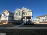 454 Hanson Street - Photo 1