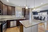 904 Rockland Ave - Photo 12