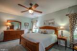 922 Winding Way - Photo 17