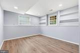 9812 Oleander Avenue - Photo 39