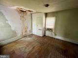 407 Carruthers Street - Photo 15
