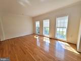 1509 Rutland Way - Photo 6